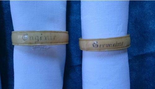 Vends ronds de serviette anciens XIXème siècle pour Eugénie René Germaine Marie-Thérèse