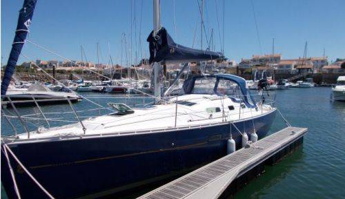 A LOUER voilier 10m OCEANIS 323 à Pornichet 44