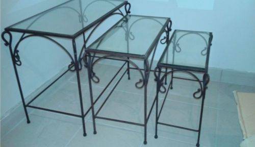 A vendre 3 tables gigognes