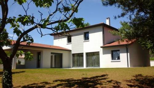 Loue maison 166m² 5 chambres grand séjour Ecully (69)