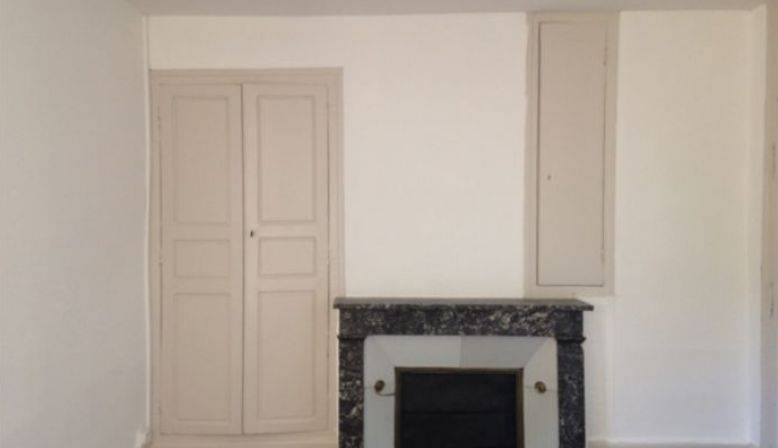 Loue T2 34m² ancien ORLEANS Saint Paterne