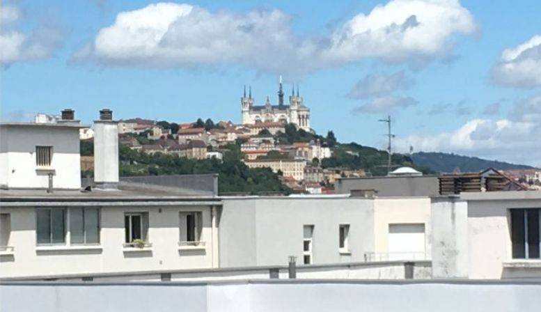 Loue appartement (avec 2 chambres) - 64m² - Lyon 7ème