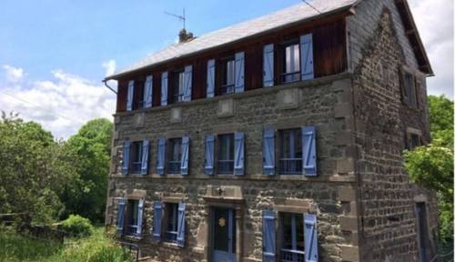 Loue grande maison à Besse (près de Super Besse !), 15 couchages