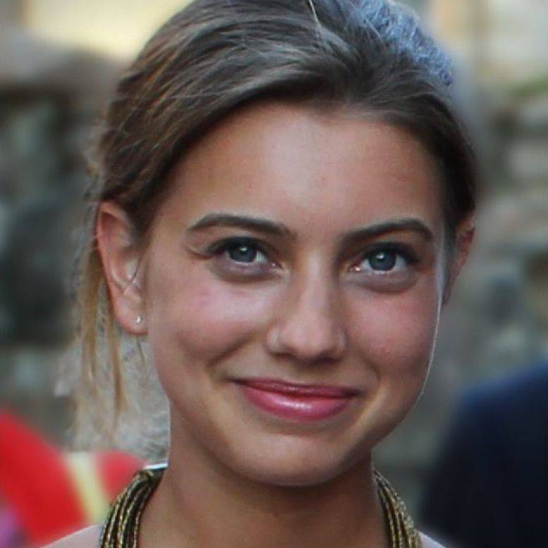 Madeleine B.