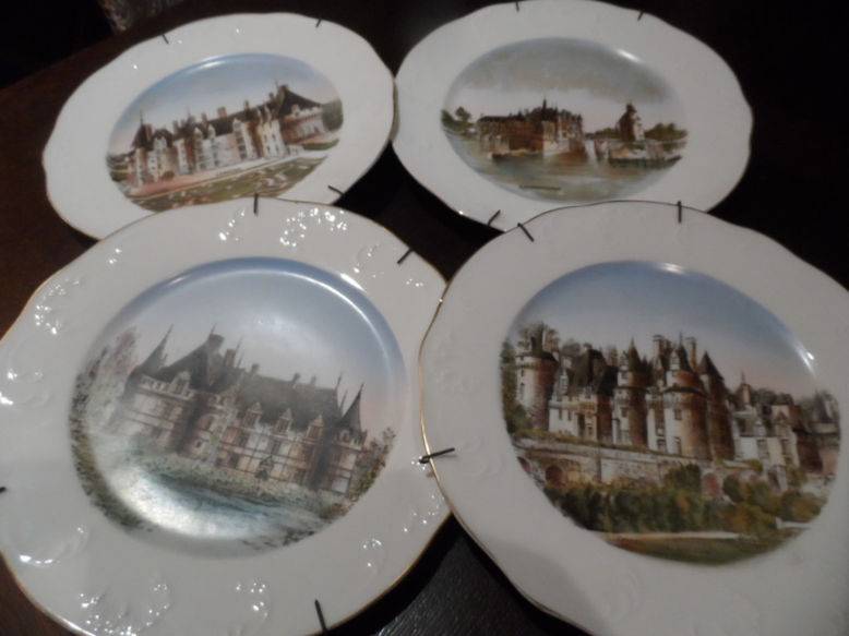 Vends assiettes décor Château de la Loire