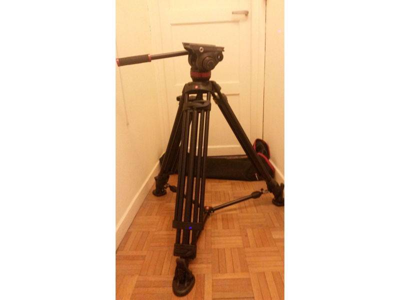 Vends trépied Manfrotto professionnel