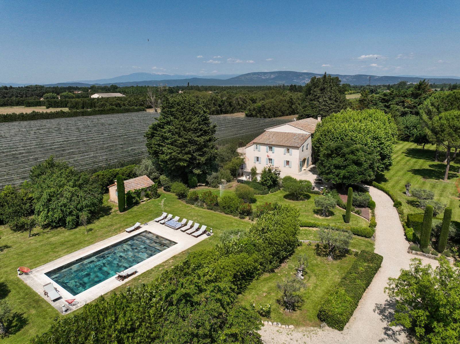 Loue mas du 18ème proche de l’Isle sur la Sorgue - 6 chambres, 12 couchages (84)