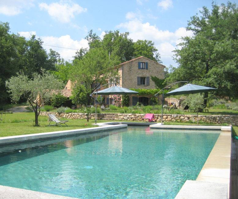 Loue maison ancien moulin du XVIIIème - piscine à débordement - 7 couchages - Grambois (84) près de Lourmarin