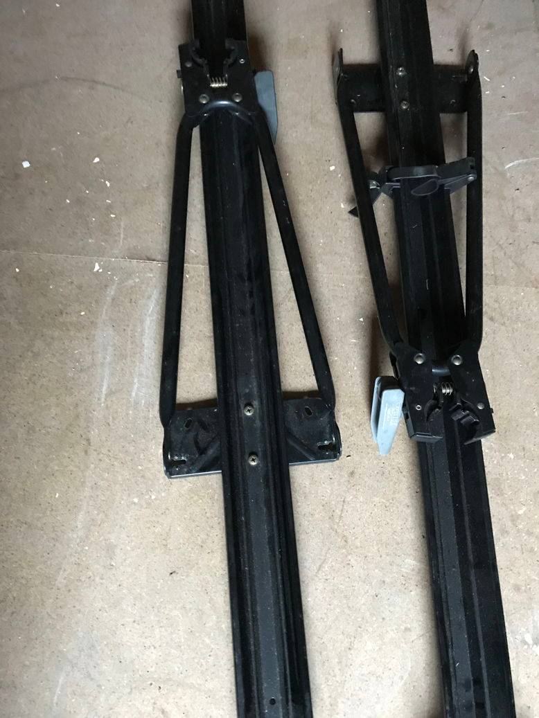 Vends porte skis et porte vélos