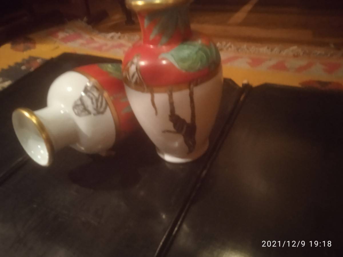 2 vases peints à la main