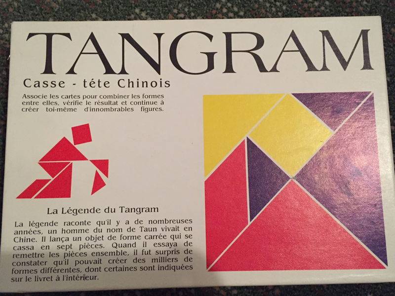 Jeu tangram en bon état