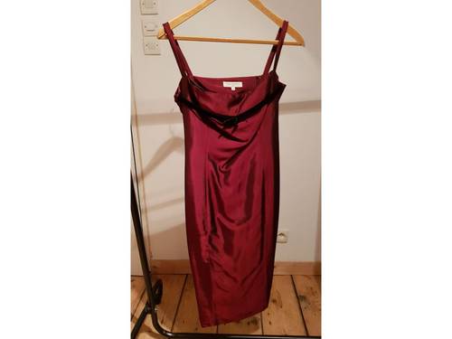 Robe fourreau bustier TARA JARMON taille 40 couleur bordeaux