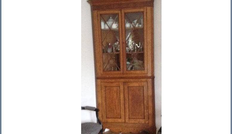 Vends encoignure du 19 eme en bois de chêne