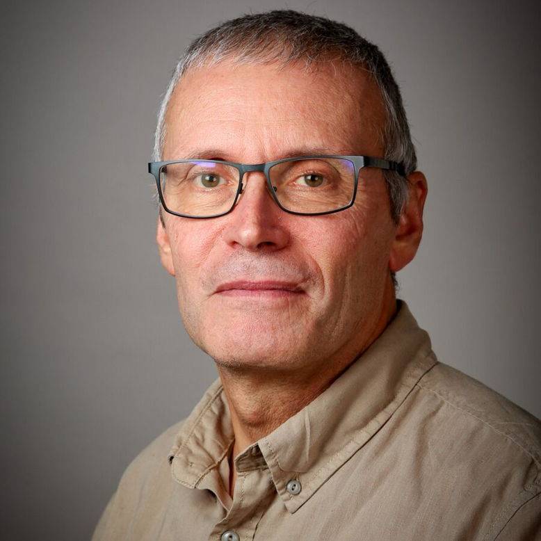 Denis R.