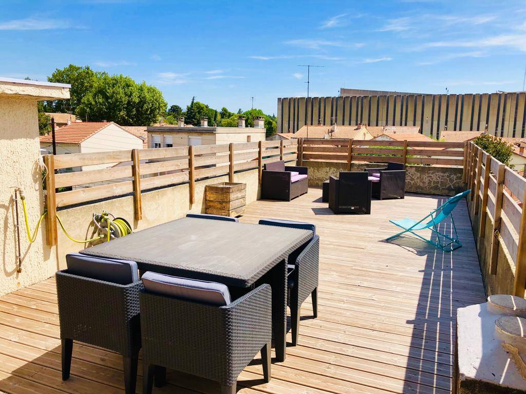 Loue Le toit de Bob - Un roof-top en Avignon - 1 chambre, 55m² on Gens ...