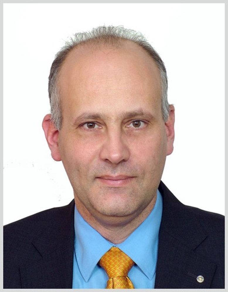 Laurent Q.