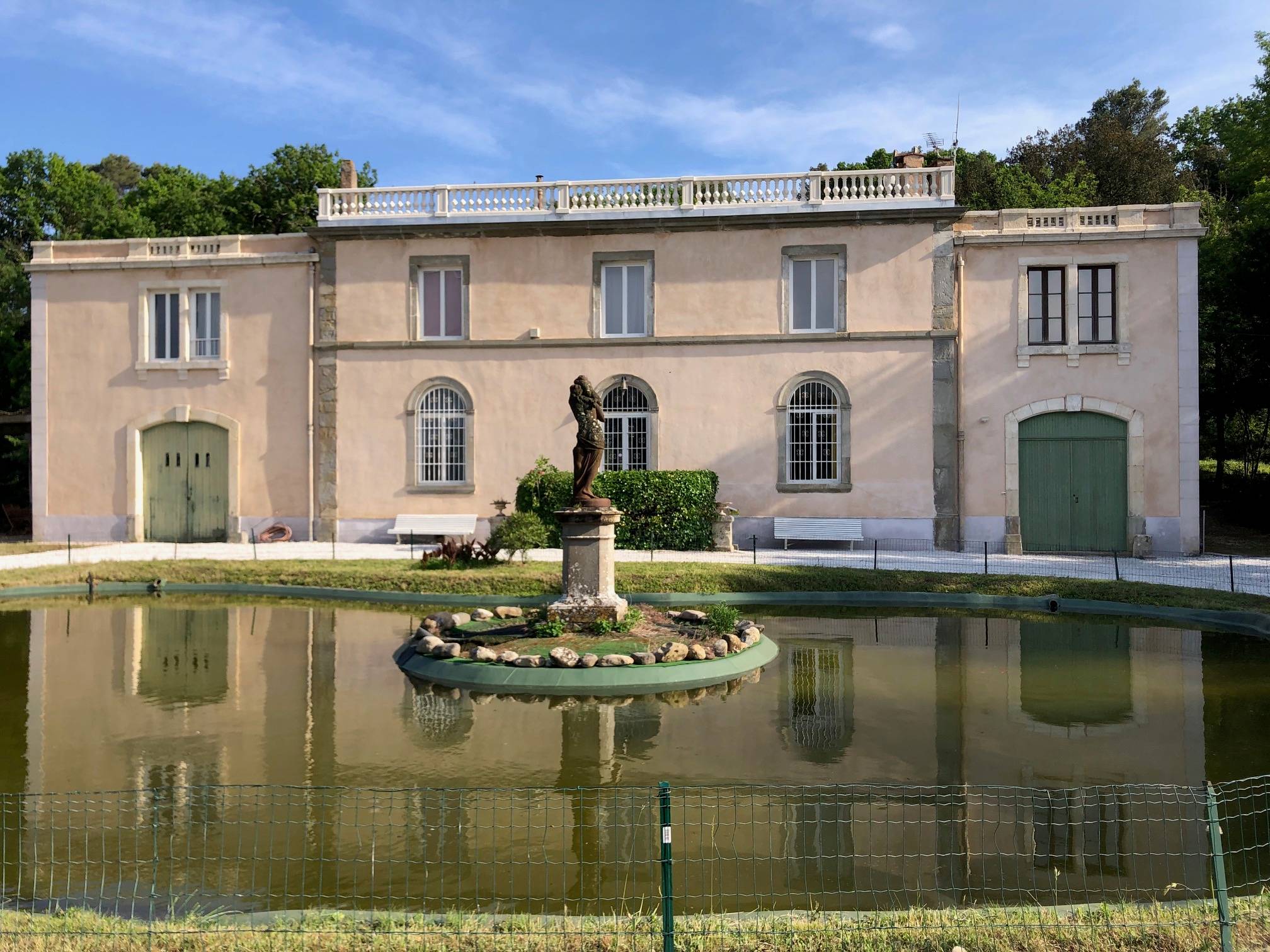 Loue maison familiale - 14 couchages, 7 chambres, proche cité de Carcassonne
