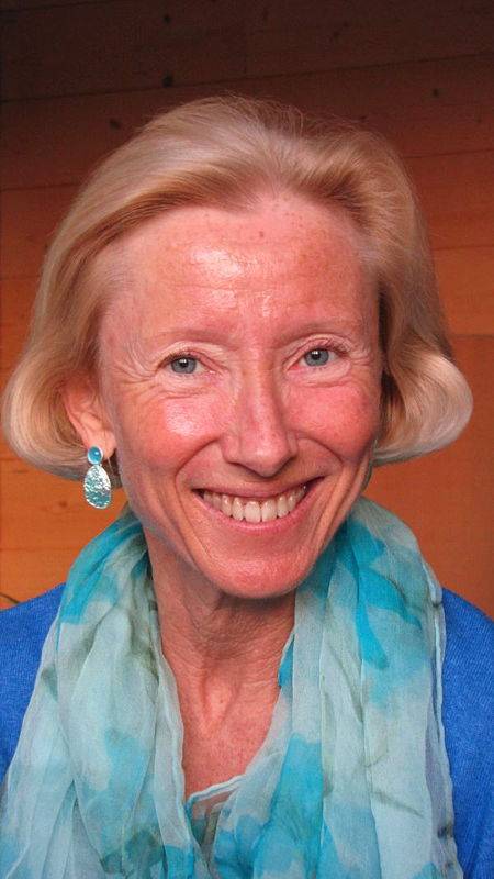 Dominique V.