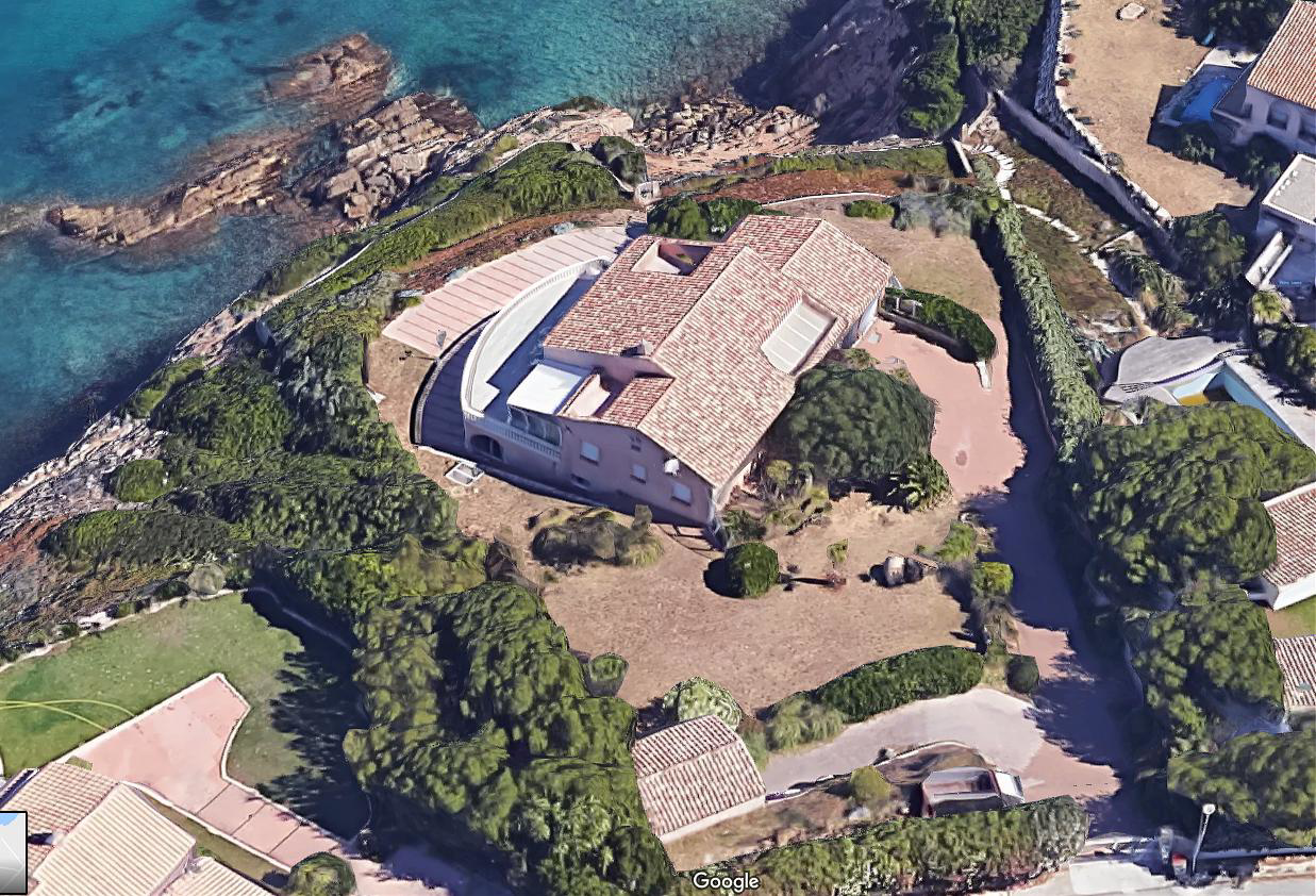 Loue villa 12 couchages crique baignable, piscine intérieure chauffée - 5 ch climatisées - Sanary (83)