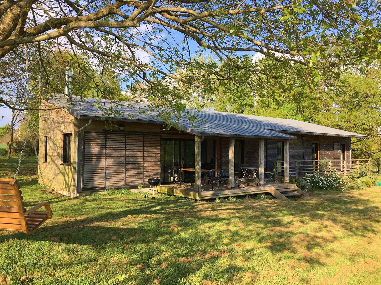 Loue maison à Pluherlin - 6 couchages - 3 chambres, piscine, beau site, au calme, 30 km mer/Golfe
