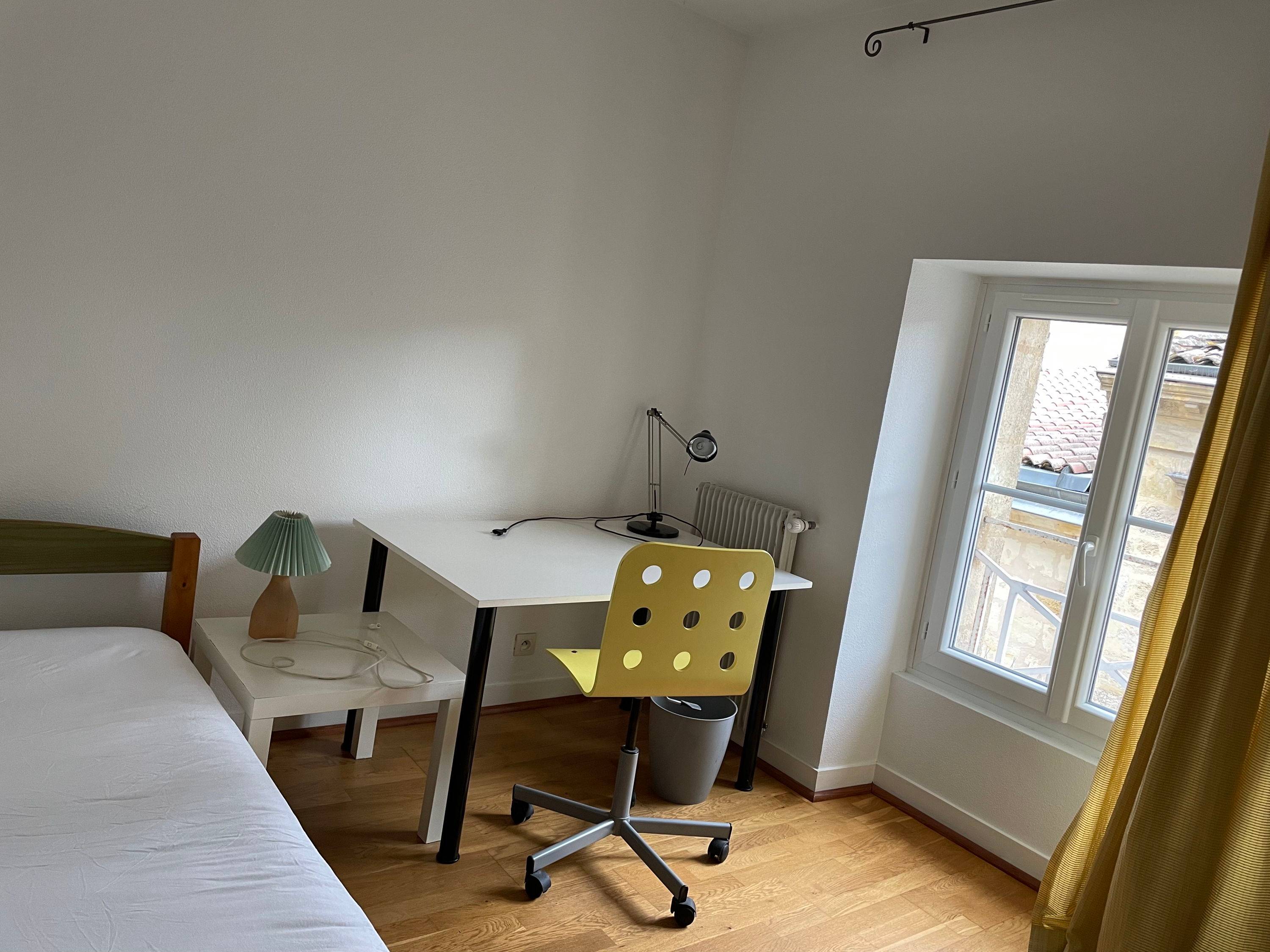 Loue chambre d’étudiant 15m² Bordeaux quartier des Chartrons