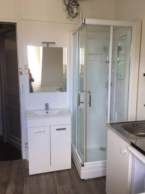 Loue chambre de service meublée Paris 16ème