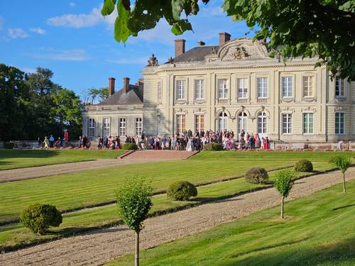 Loue château en Mayenne au cœur du triangle Angers - Rennes - Le Mans - Mariage 300 pers - 56 couchages