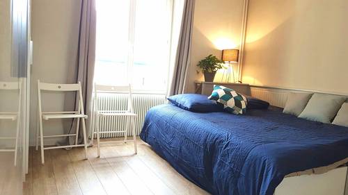 Loue appartement - 20m² - Paris 17ème Place de Clichy