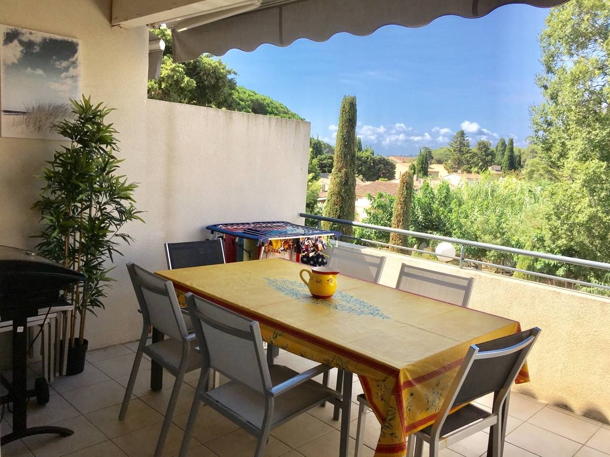 Loue appartement aux Issambres - 6 couchages - 200m de la plage vue mer