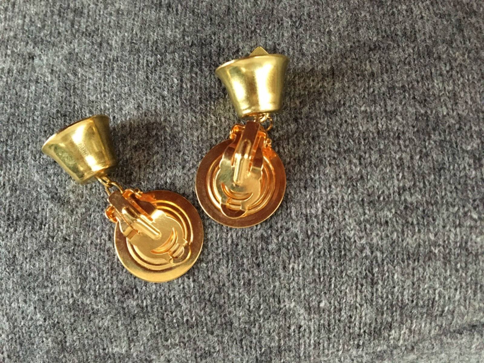 Boucles d’oreille clips avec clochettes