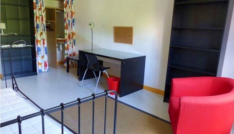 Loue 2 chambres meublées indépendantes à Nantes- Rond-Point de Paris