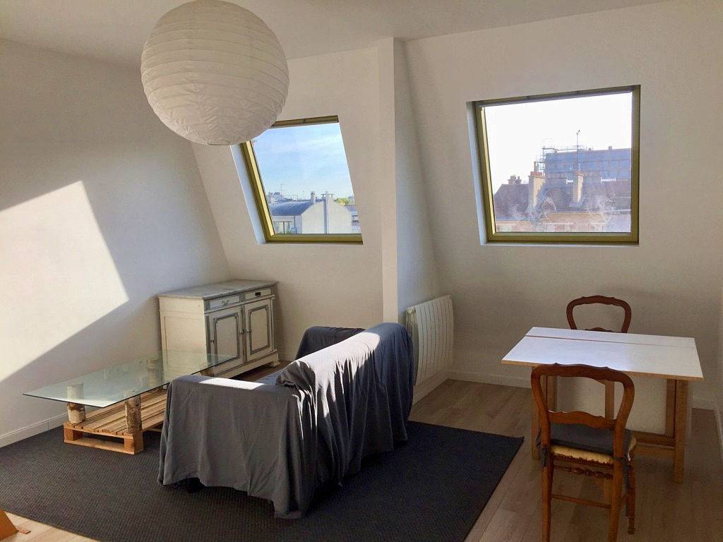 Location estivale_Studio duplex meublé & lumineux 25² Boulogne Nord (92) - M° J-Jaures
