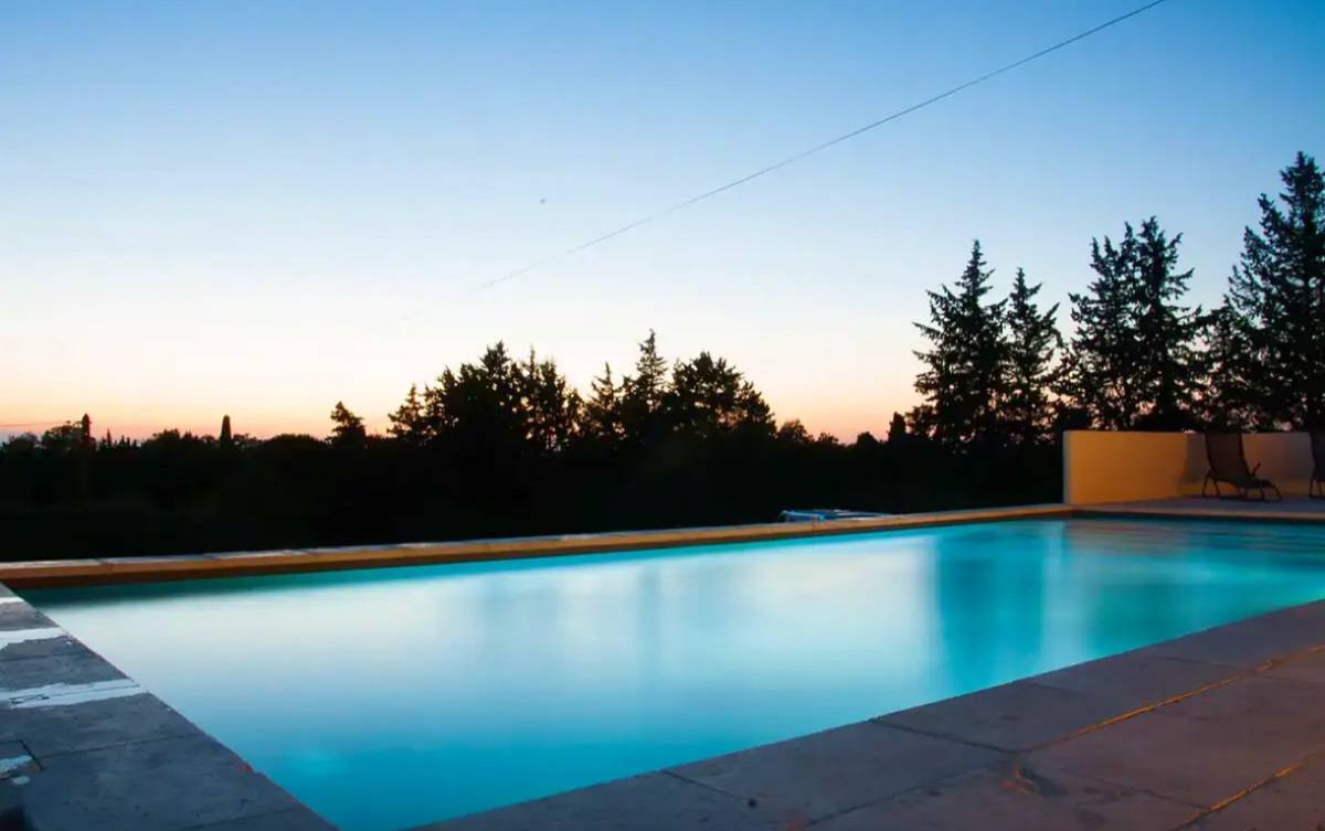 Loue Vieux Mas familial aux pieds des Alpilles 16 couchages - Tarascon (13)