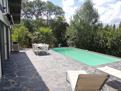 Loue villa contemporaine, 16 couchages, jardin et piscine - Guéthary (64)