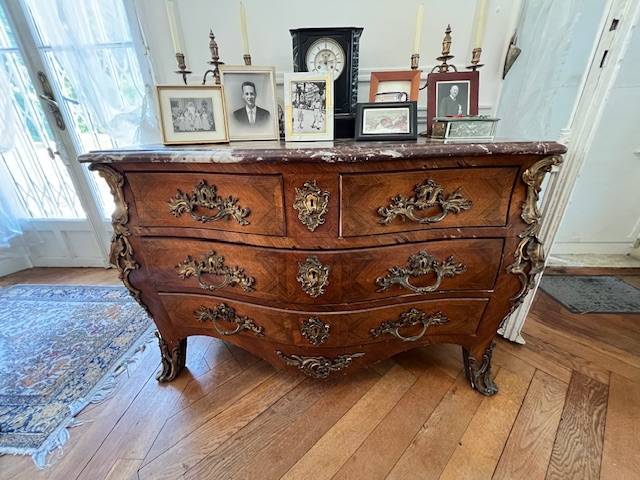 Vends Commode louis XV en bois de Rose