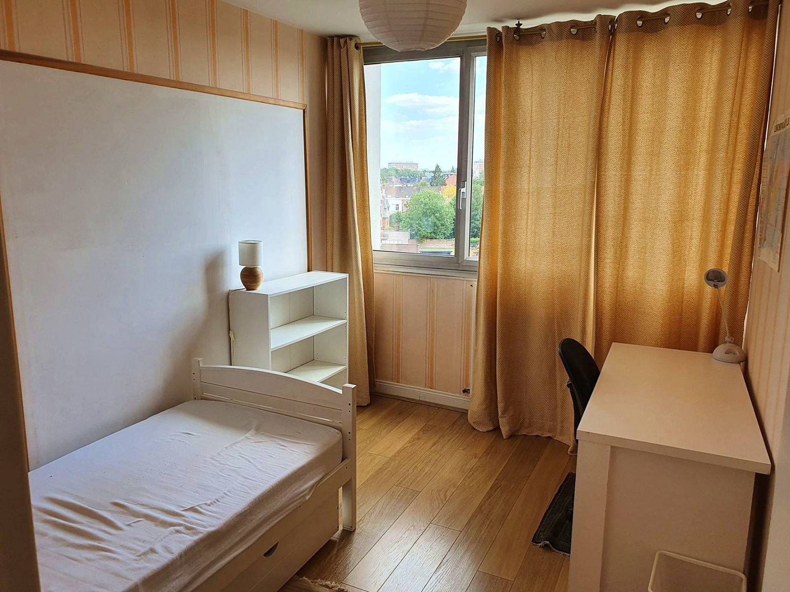 Loue T2 meublé 64m²  (2 chambres) à Lille (59)