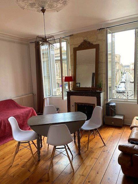 Loue appartement - 50m² - Bordeaux place de la Victoire