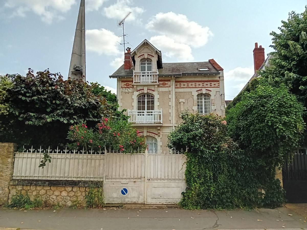 Loue chambre en colocation dans maison - 12m² - Tours Prébendes à proximité de la fac de médecine