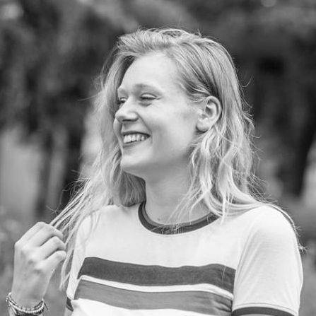 Chloé B.