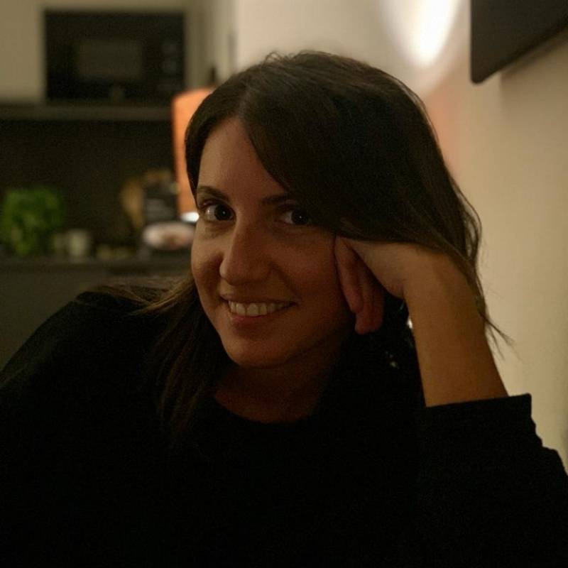 Sandra.