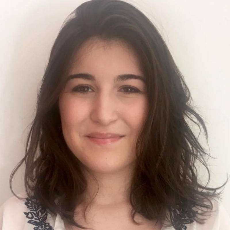 Propose services de psychomotricienne pour aide à la personne