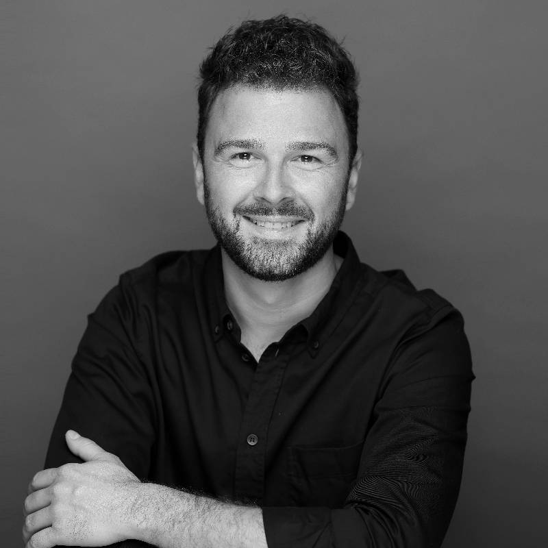 Adrien M.