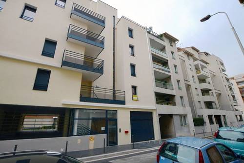 Loue Garage fermé, 1 voiture, Lyon 3ème
