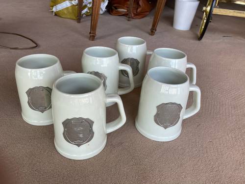 Service de 6 chopes à bière, endormies dans un placard, neuves