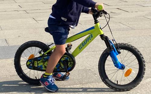 Vends Vélo VTT SCRAPPER XC 16