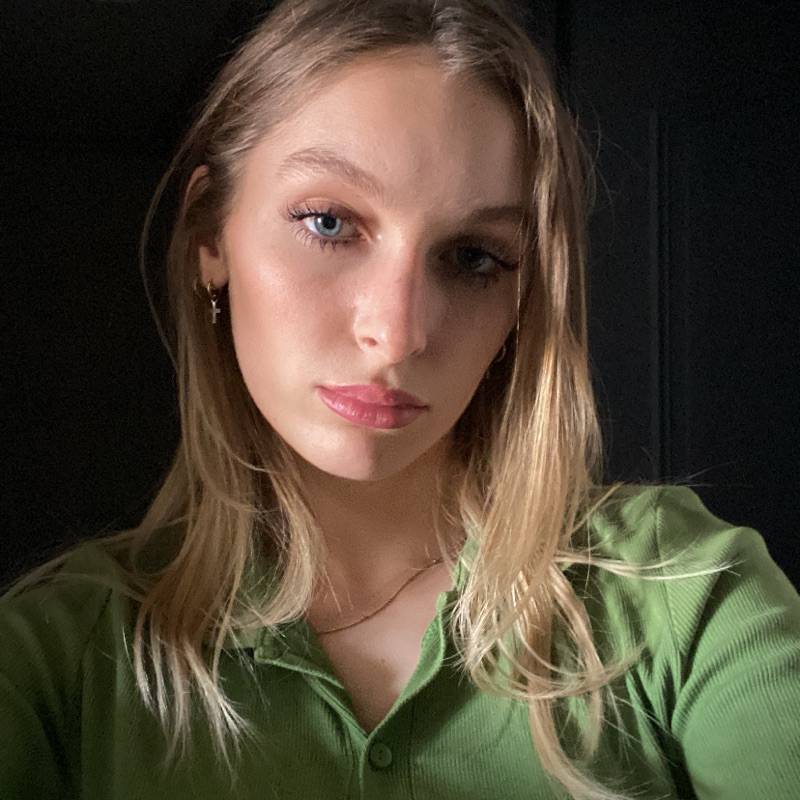 Inès