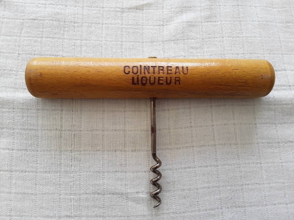 Grand tire-bouchons en bois à l’ancienne Cointreau, bon état Prix en baisse