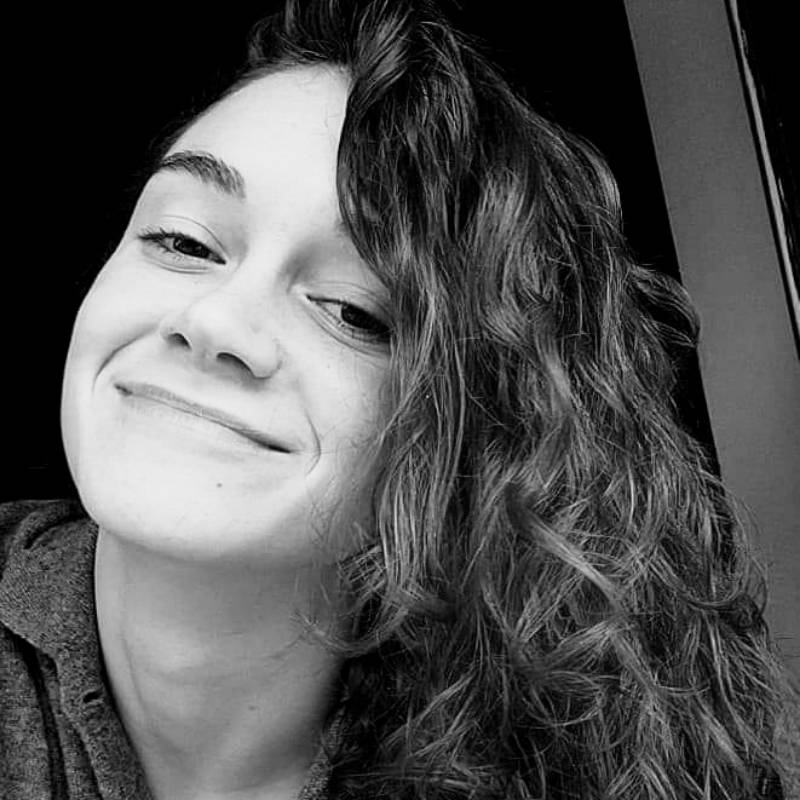 Inès