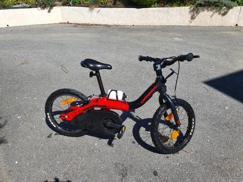 Vends vélo enfant Orbea - 16 pouces - deux couleurs