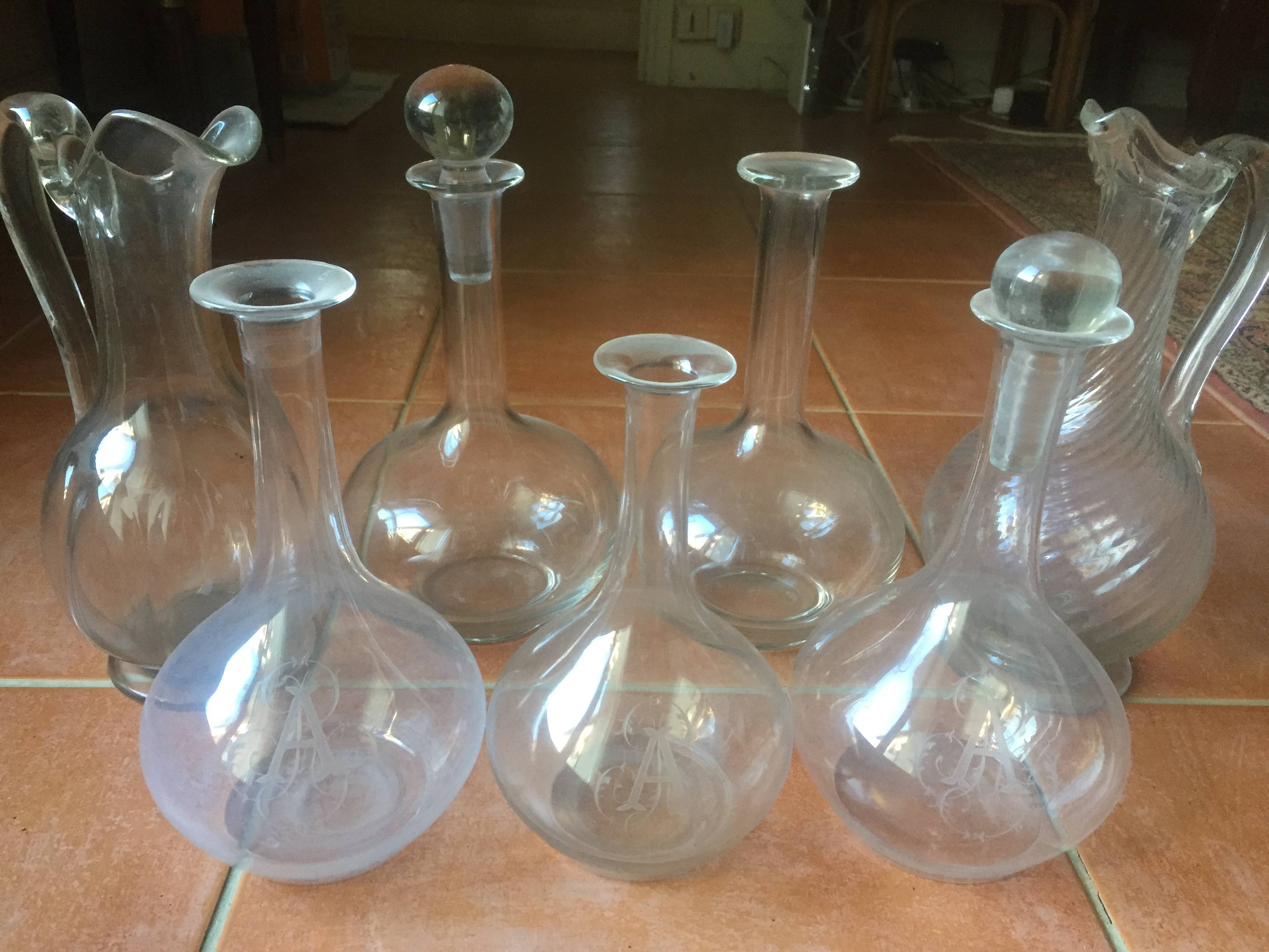 Vends lot de carafes et carafons 1900